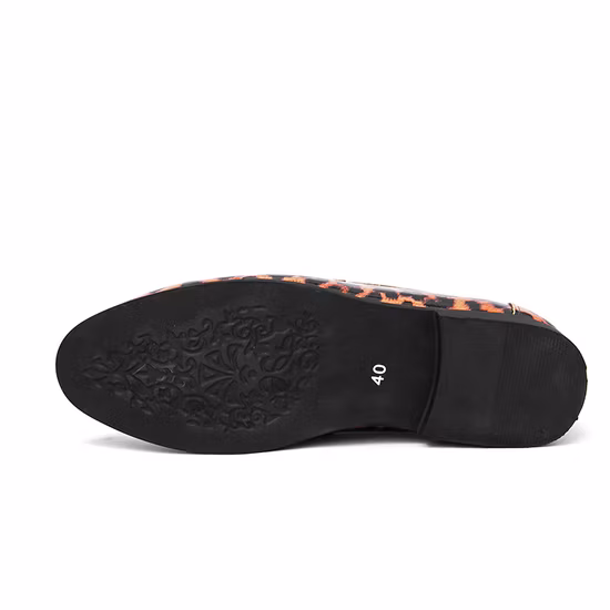 Scarpe stringate in pelle da uomo popolari di nuovo design e alta qualità per abiti da lavoro, scarpe formali comode