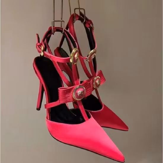 Scarpe da donna da sposa con design di lusso per abiti da festa di lusso con tacchi alti sexy